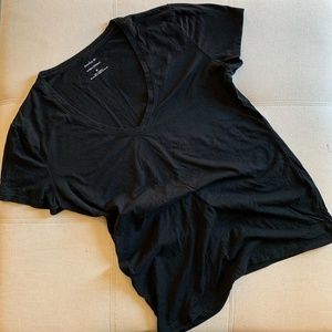 Banana Republic Black Timeless Tee M